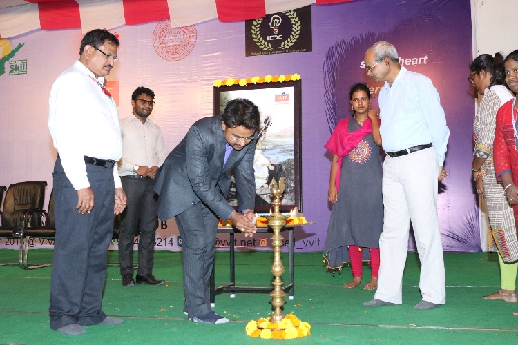 udayan bakshi lighting the lamp