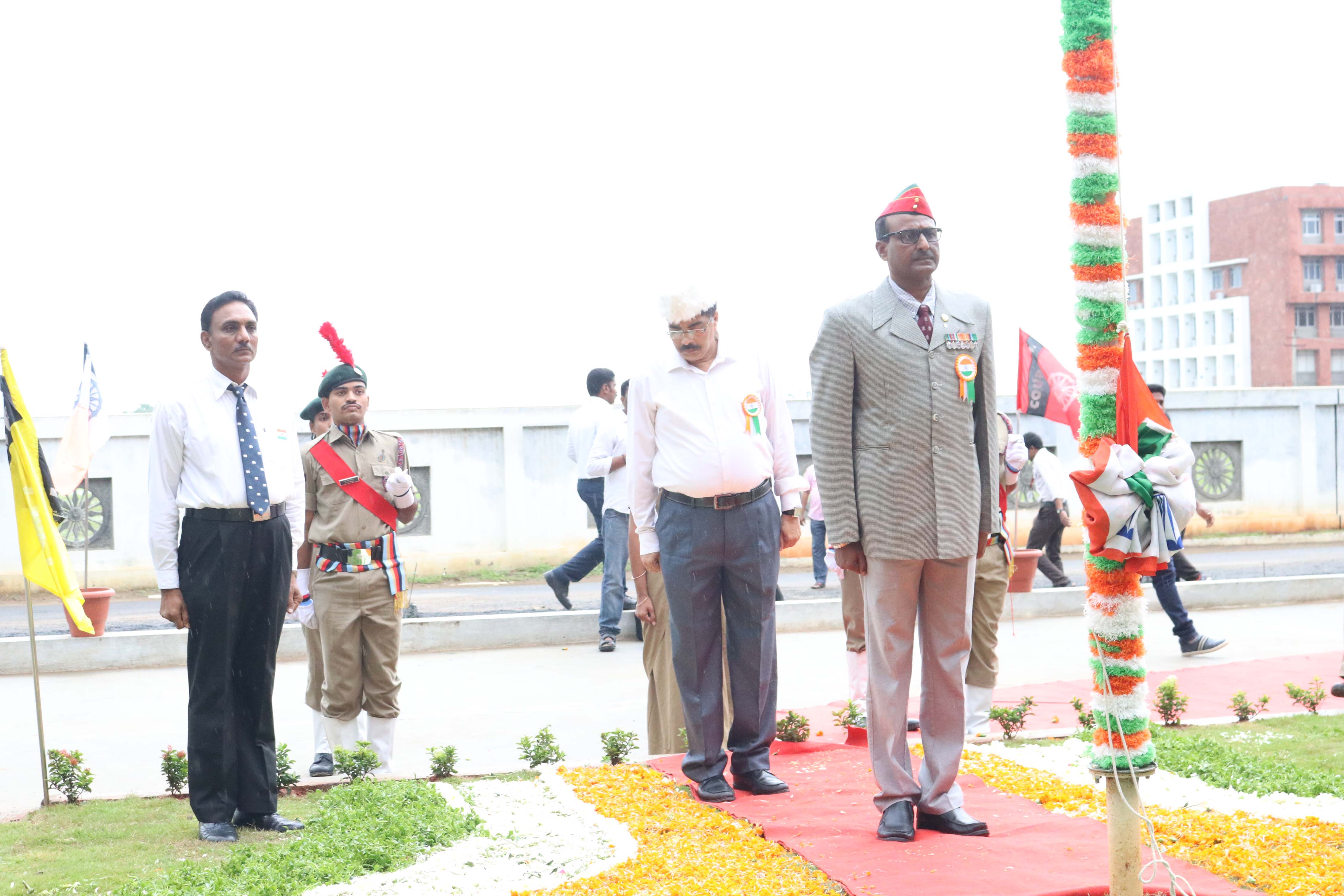 Col Retd Major V.Ravi Sankar at flag hoising 1