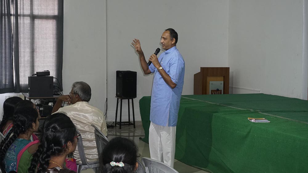 Janardhan of swadeshi jagaran manch speaking